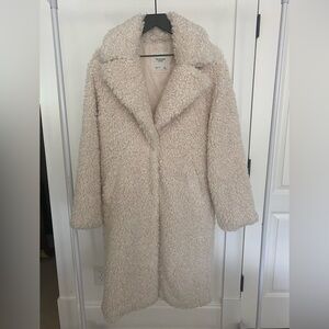Women's Cream Abercrombie and Fitch Teddy Coat Sz S